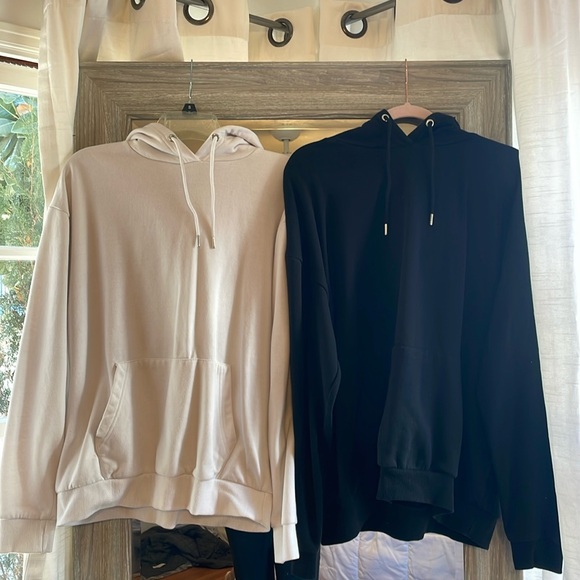 Boohoo Black and White Hoodie - Picture 1 of 4